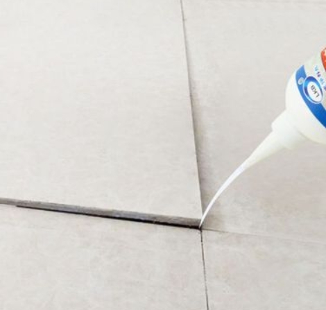 六枝特瓷砖空鼓维修公司分享卫生间瓷砖脱落的原因可能有以下几点